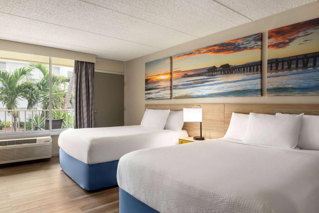 Days Inn By Wyndham Cocoa Beach Port Canaveral Exterior foto